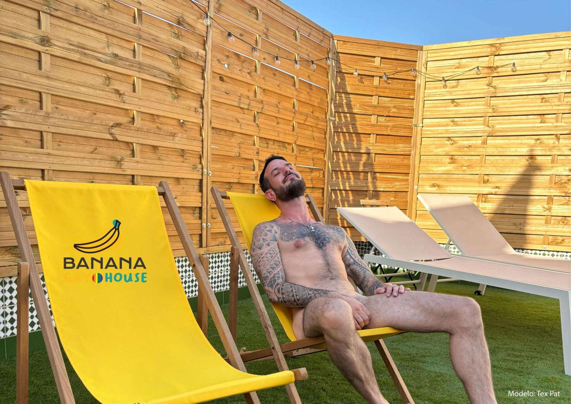 Banana Gay House - Only Men Hotel Seville Exterior photo